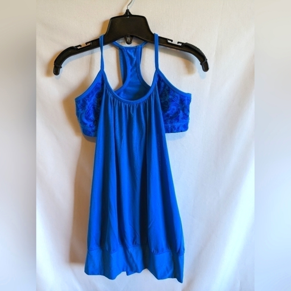 Lululemon Sports Bra Tank size 4 Paisley Blue‎